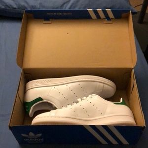 ADIDAS STAN SMITH 8.5 women’s